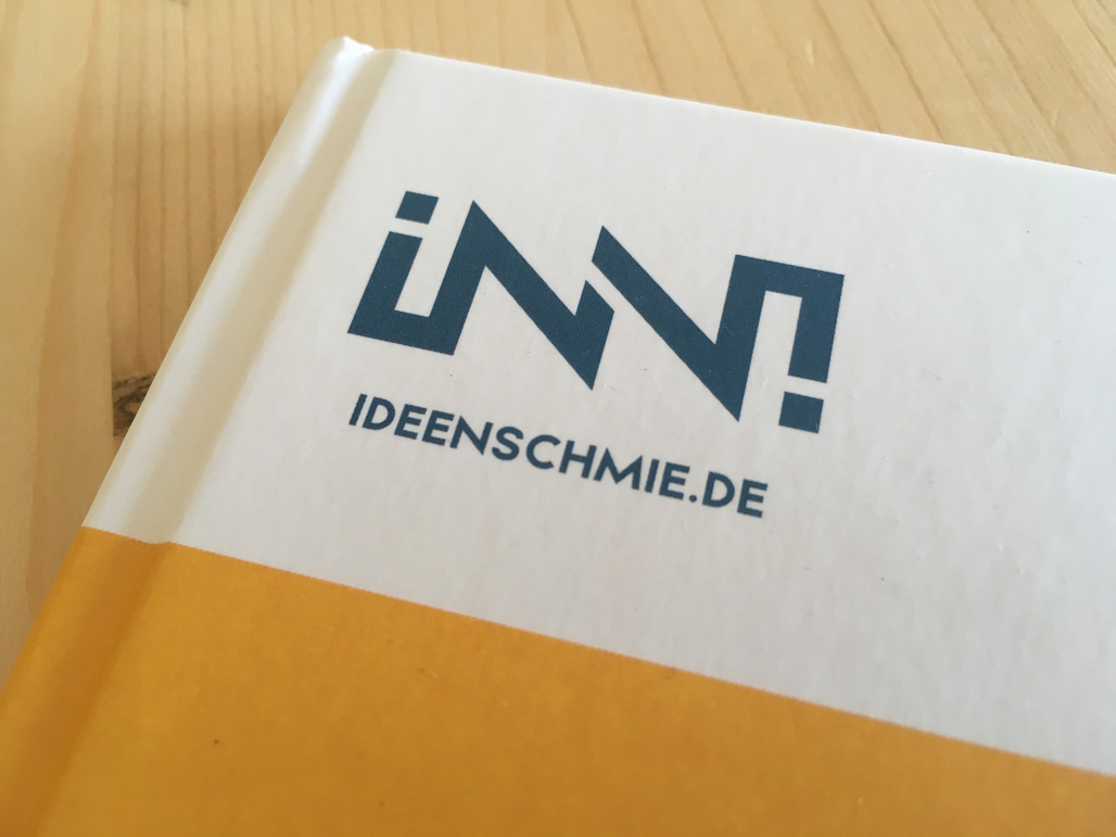 INDUSTRIE- UND HANDELSKAMMER LÜNEBURG-WOLFSBURG / INNI-Ideenschmie.de mit der von ccwerbung erstellten Notizbuch- und Kugelschreiber-Aktion
